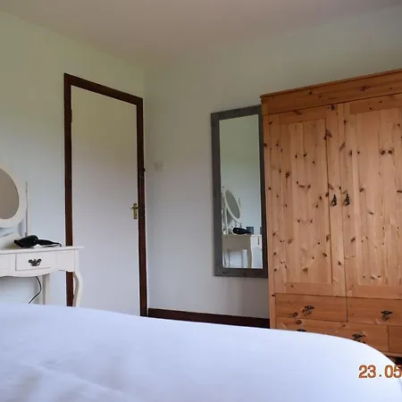 Hillgrove, Borrisokane * 테리클라스